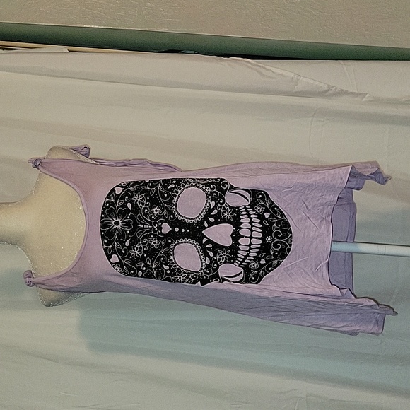 midnight hour Tops - Hot Topic lavender skull tank top